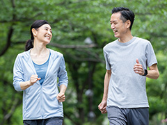  イキイキとと歩くイメージ